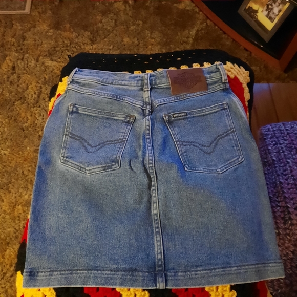 Harley-Davidson mini skirt - Picture 3 of 3